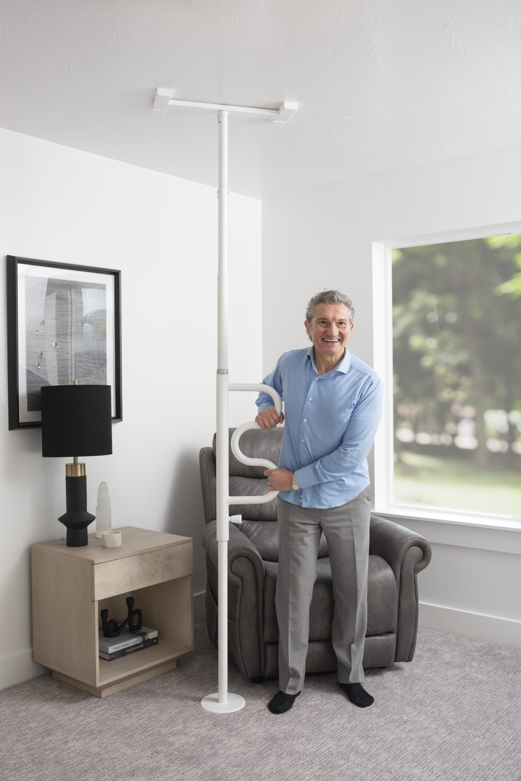 Floor to Ceiling Support Pole (Wonder Pole) - Image 3